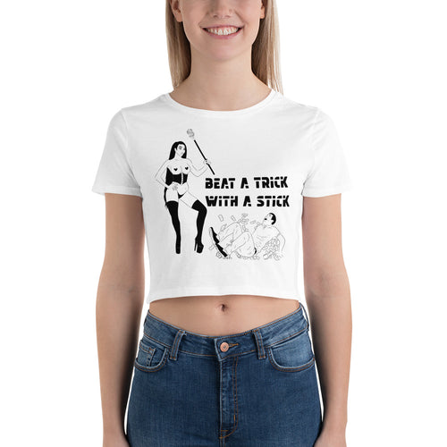 beat a trick Women’s Crop Tee